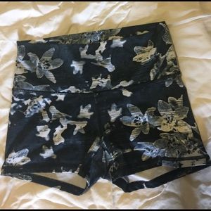 Old Navy Active "go dry" athletic shorts